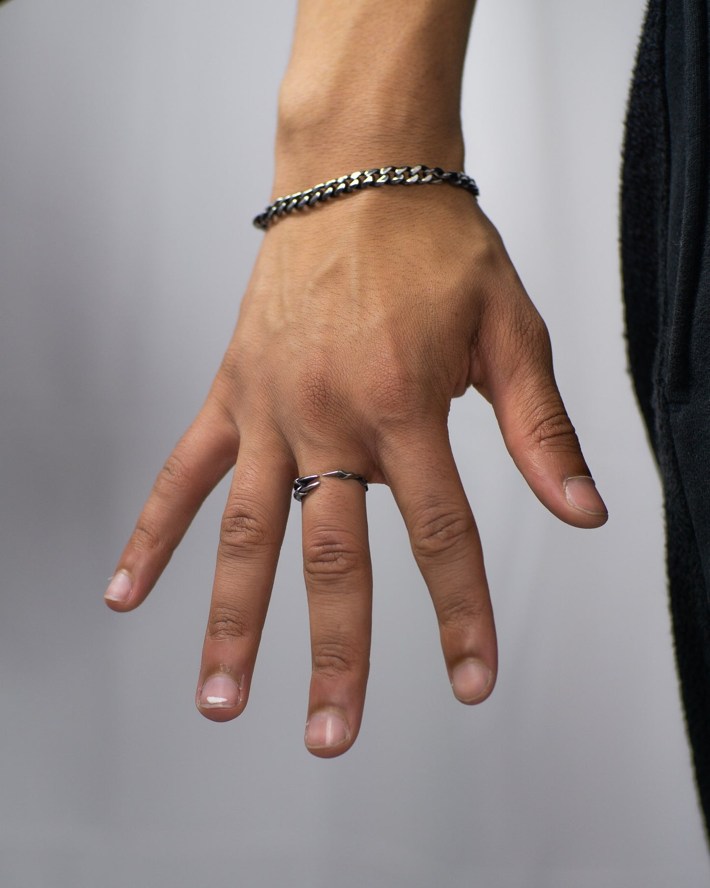 Claw Ring